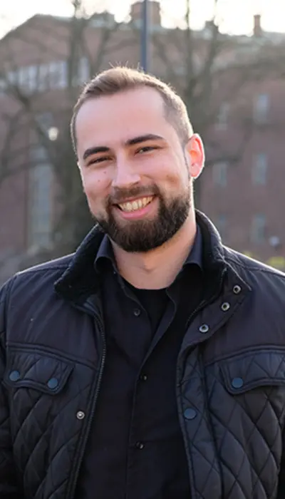 Yuri Lazar